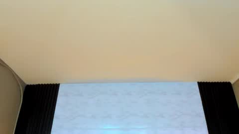  Linda  online show from October 10, 2025, 6:29 pm