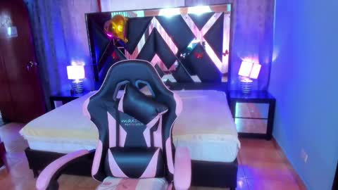  Linda  online show from June 2, 2026, 6:43 pm