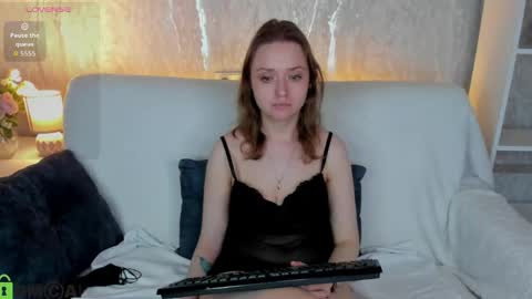 Snapshot of linda__bryant chatting on May 15, 2026, 11:34 pm Linda GMT2 Mon Tu Fri Sa Su 0300am-1000 am online show from May 15, 2026, 11:34 pm