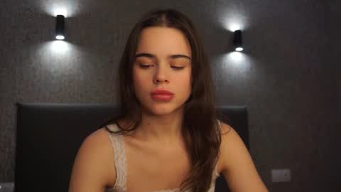 Linda online show from December 18, 2025, 2:12 pm