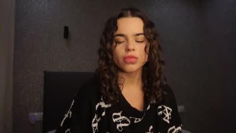 Linda online show from December 22, 2025, 1:19 pm