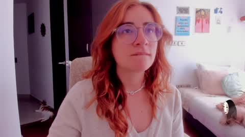 Giggles  online show from December 11, 2024, 4:53 pm