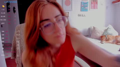 Giggles  online show from January 9, 2025, 2:18 pm