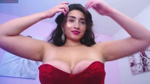 Maria Paula online show from February 13, 2025, 3:03 pm