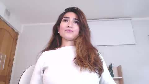 Snapshot of linda_morgan1 chatting on February 18, 2026, 12:12 pm Maria Paula online show from February 18, 2026, 12:12 pm