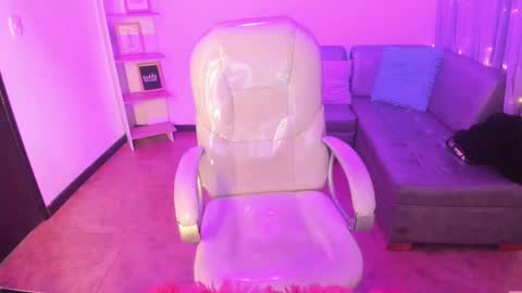 linda miller online show from March 9, 2025, 4:27 am