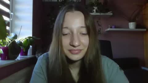 LindaAmore online show from September 24, 2025, 7:33 am