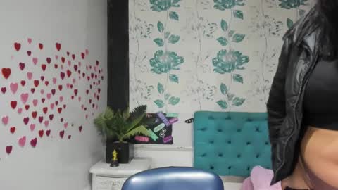    online show from March 3, 2025, 3:53 pm