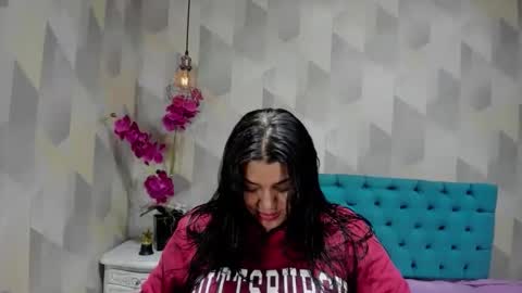    online show from October 12, 2025, 1:32 pm