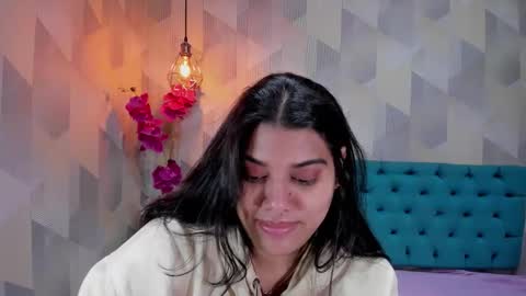    online show from November 22, 2025, 2:49 pm