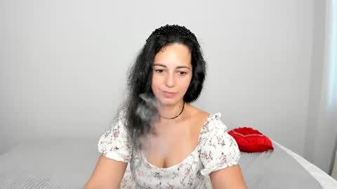 Linda online show from June 14, 2026, 1:36 am