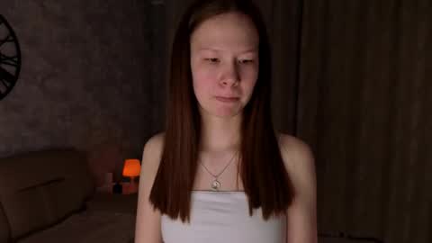 lindsayvandy online show from May 9, 2026, 6:13 pm