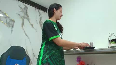  Lindsey  online show from February 13, 2026, 11:17 am