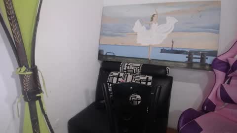 lindsey_2023 online show from January 16, 2025, 6:59 pm