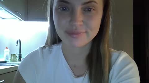 Anna online show from October 27, 2025, 10:58 pm