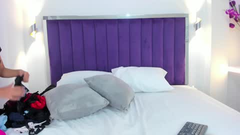 LINDA online show from December 15, 2024, 1:00 pm