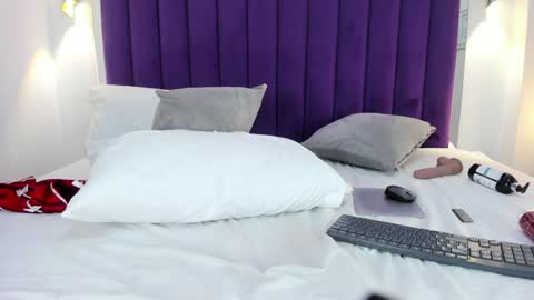 LINDA online show from December 24, 2024, 3:16 pm