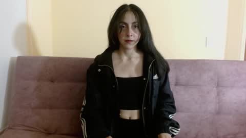 Snapshot of ling_ling24 chatting on February 8, 2025, 3:41 am ling ling24 online show from February 8, 2025, 3:41 am