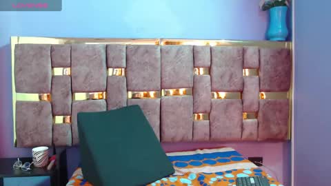 Snapshot of ling_ling24 chatting on March 5, 2025, 8:54 am ling ling24 online show from March 5, 2025, 8:54 am