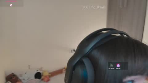 Ling online show from April 1, 2026, 9:01 pm