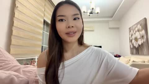 Snapshot of linhtadt chatting on March 14, 2026, 3:50 pm Lira online show from March 14, 2026, 3:50 pm