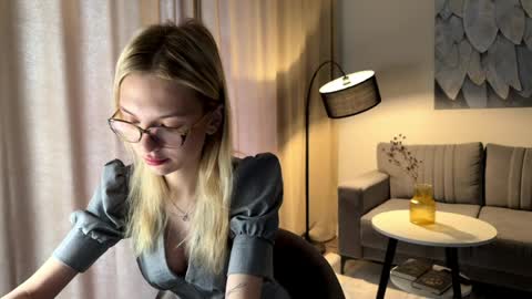 Emma online show from April 7, 2026, 9:32 am