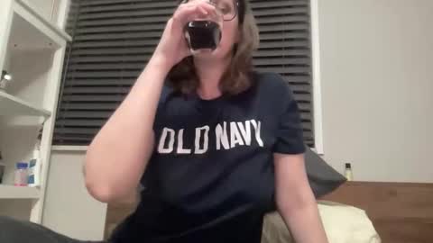 Snapshot of linusloves chatting on February 7, 2026, 6:17 am linusloves online show from February 7, 2026, 6:17 am