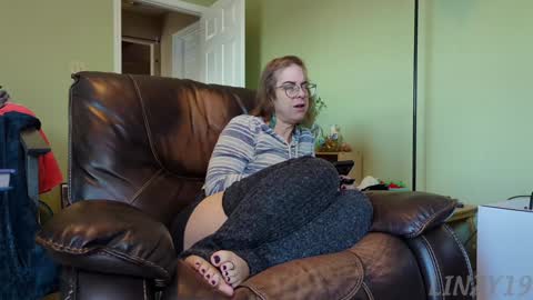 Snapshot of linzy19 chatting on January 12, 2025, 3:57 pm Linzy19 online show from January 12, 2025, 3:57 pm