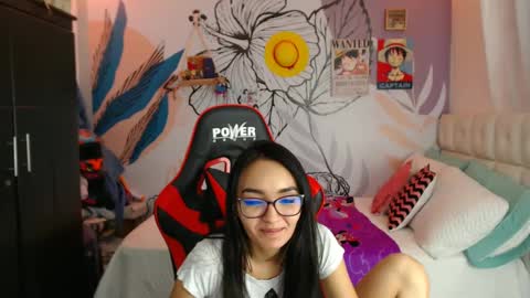 LinzyBaner online show from February 14, 2025, 12:19 am