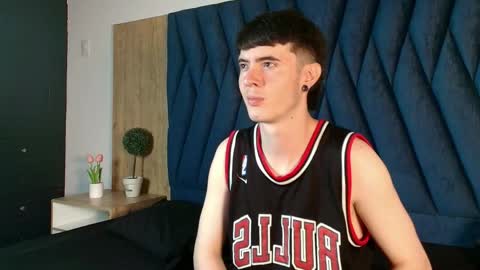 Lio online show from April 9, 2026, 3:28 am