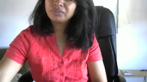 liora online show from April 8, 2026, 3:50 am