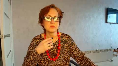 Liora Weiss online show from April 21, 2026, 11:38 am