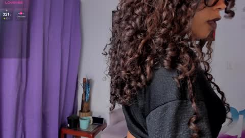 lips_sarasofia online show from January 31, 2025, 2:58 am