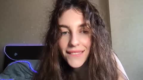 lipsylolly online show from February 20, 2026, 9:32 am