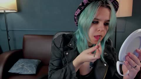 Snapshot of lirabelles chatting on February 20, 2026, 3:14 am hello Ill be waiting for you during these hours tue 10am-5pm wed 3am-5pm thu 3am-5pm fri 3am-10am sat 10am-5pm sun 3am-1GMT online show from February 20, 2026, 3:14 am