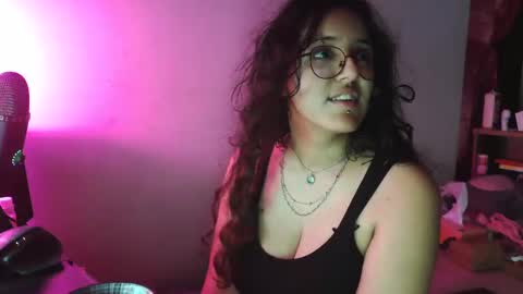 Snapshot of lirabosa chatting on December 3, 2024, 3:33 pm Lira online show from December 3, 2024, 3:33 pm