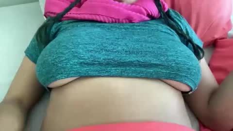 lirioooo8888 online show from March 25, 2026, 4:35 pm