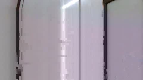 lisa_1011 online show from March 2, 2026, 7:15 am