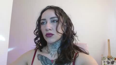 Lisa online show from February 19, 2026, 9:44 pm