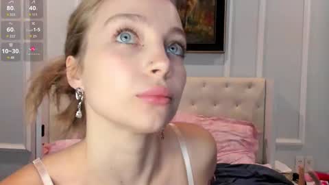 Snapshot of lisa_babymetal chatting on December 3, 2025, 4:31 am Lisa online show from December 3, 2025, 4:31 am