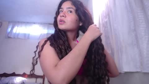 lisa_branch online show from December 11, 2024, 7:57 pm