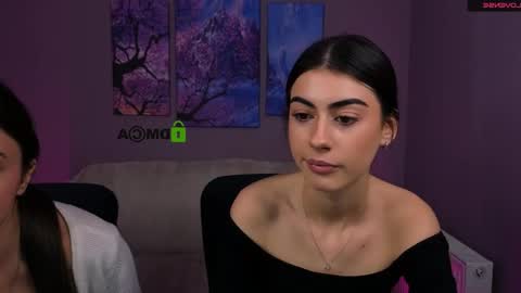 Lisa online show from November 18, 2025, 10:09 am