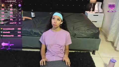 lisa_sweetas online show from December 20, 2025, 7:37 am