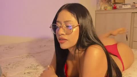 Lisa Thompson online show from April 18, 2026, 1:20 am