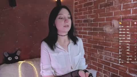 Snapshot of lisabunnyyy chatting on February 5, 2026, 8:24 pm Lisa online show from February 5, 2026, 8:24 pm