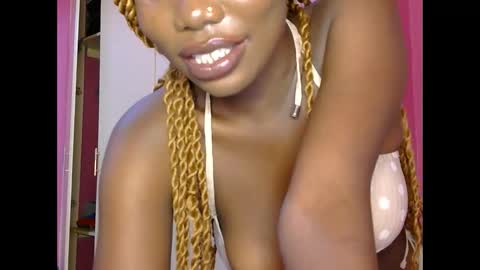 Lisah online show from April 15, 2026, 7:15 am