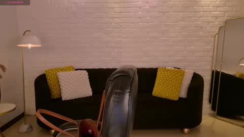 LISA MONROE online show from January 12, 2026, 8:58 pm