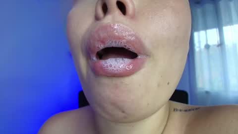 Lisbet online show from December 5, 2024, 10:01 pm