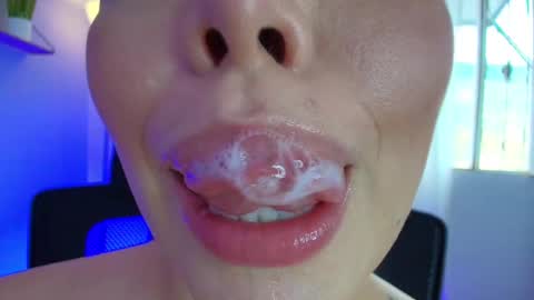 Lisbet online show from February 12, 2025, 8:18 pm