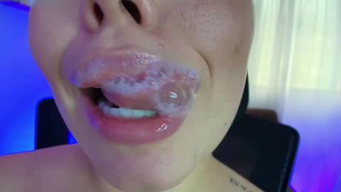 Lisbet online show from February 14, 2025, 10:25 pm